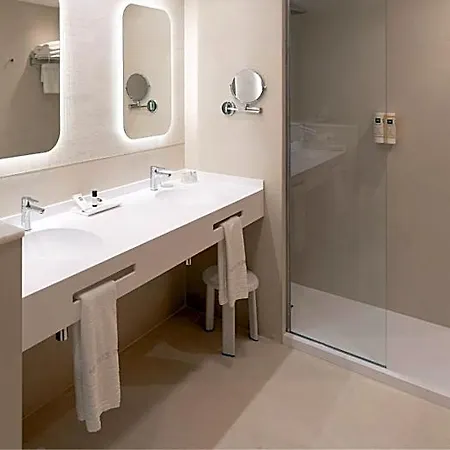 Hotell Rh Ifach